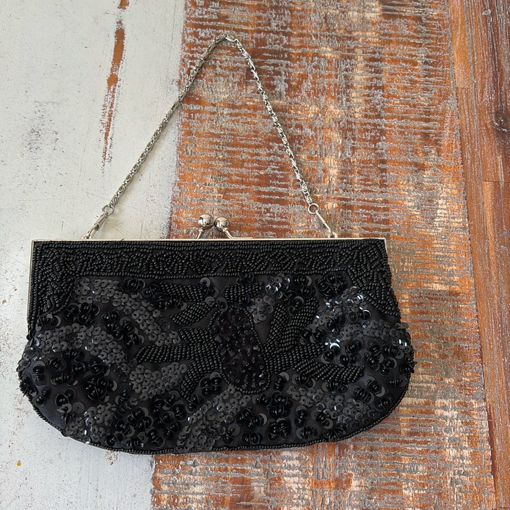 Vintage Bijoux Terner-Black sequins evening bag with chain strap